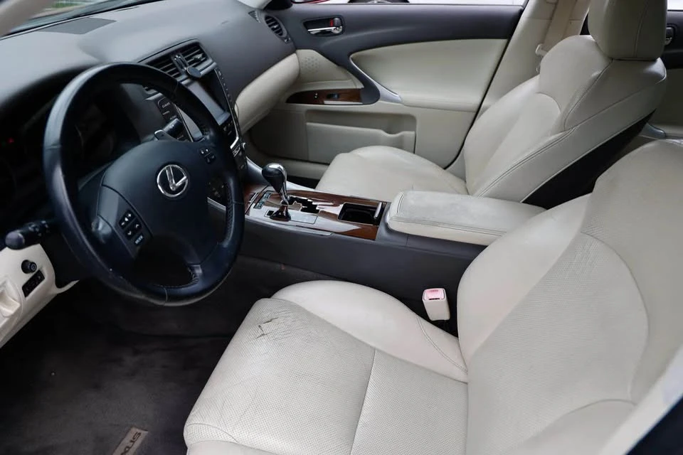 2010 Lexus IS 2nd Gen - Image 2 of 17
