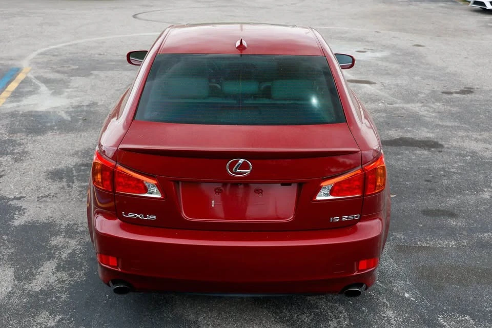 2010 Lexus IS 2nd Gen - Image 7 of 17