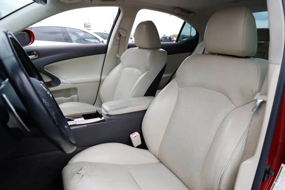 2010 Lexus IS 2nd Gen - Image 10 of 17
