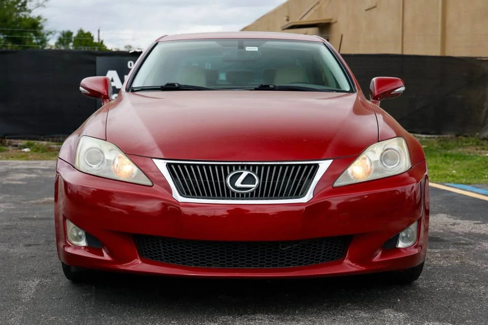 2010 Lexus IS 2nd Gen - Image 4 of 17