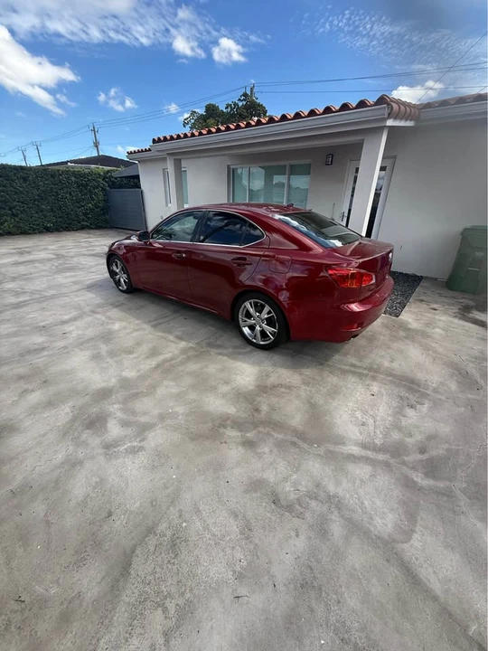 2010 Lexus IS 2nd Gen - Image 3 of 5