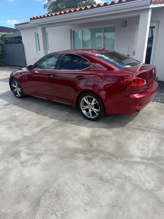 2010 Lexus IS 2nd Gen - Image 2 of 5