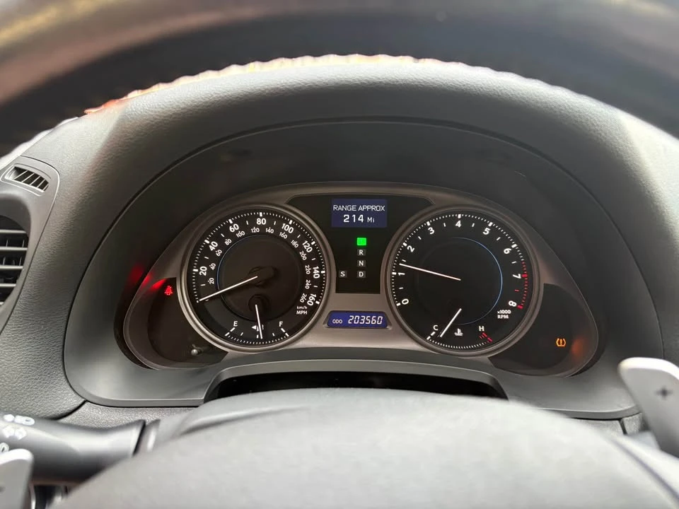2010 Lexus IS 2nd Gen - Image 11 of 12