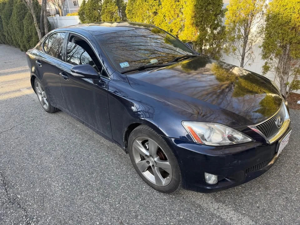2010 Lexus IS 2nd Gen - Image 10 of 12