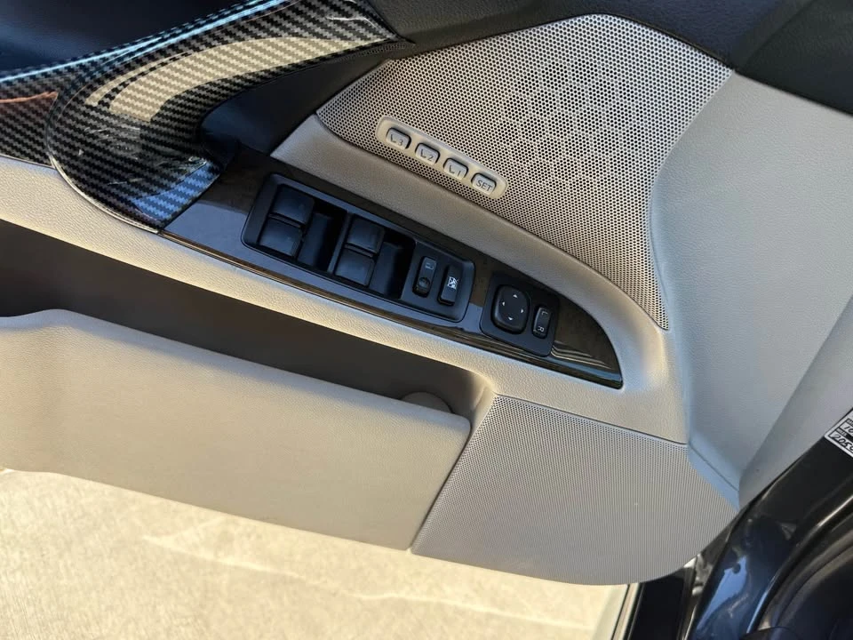 2010 Lexus IS 2nd Gen - Image 13 of 13