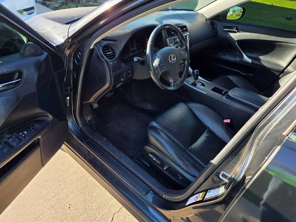 2010 Lexus IS 2nd Gen - Image 8 of 9