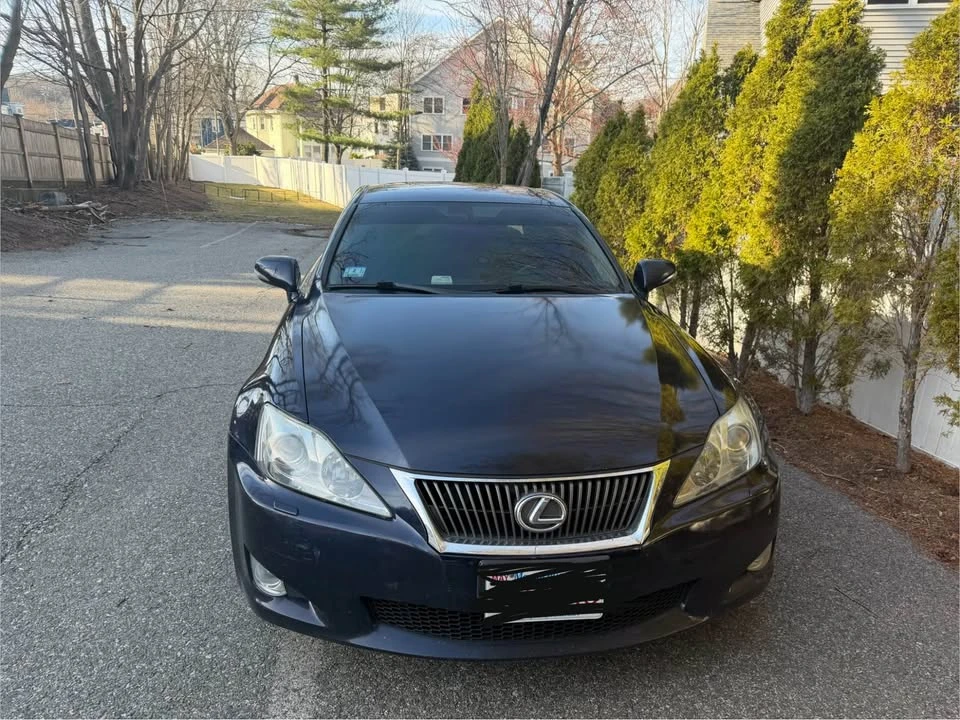 2010 Lexus IS 2nd Gen - Image 11 of 12