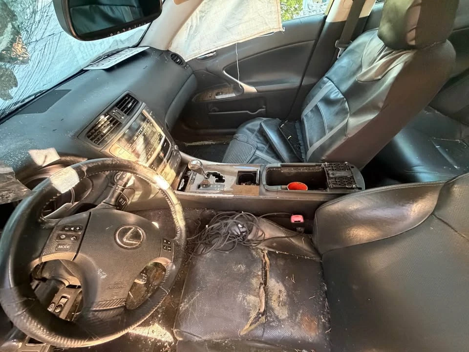 2010 Lexus IS 2nd Gen - Image 4 of 7