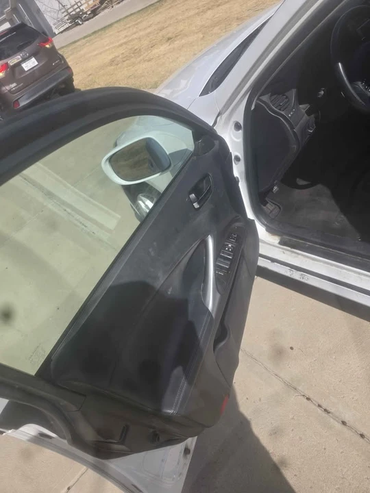 2010 Lexus IS 2nd Gen - Image 7 of 15