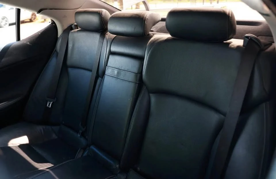 2010 Lexus IS 2nd Gen - Image 11 of 12
