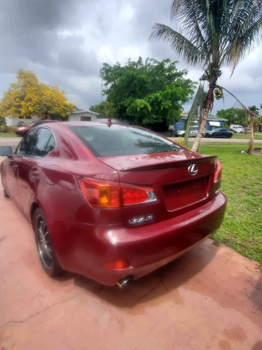 2010 Lexus IS 2nd Gen - Image 3 of 10