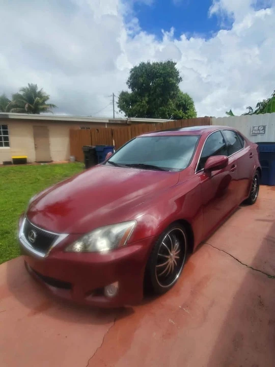 2010 Lexus IS 2nd Gen - Image 2 of 10