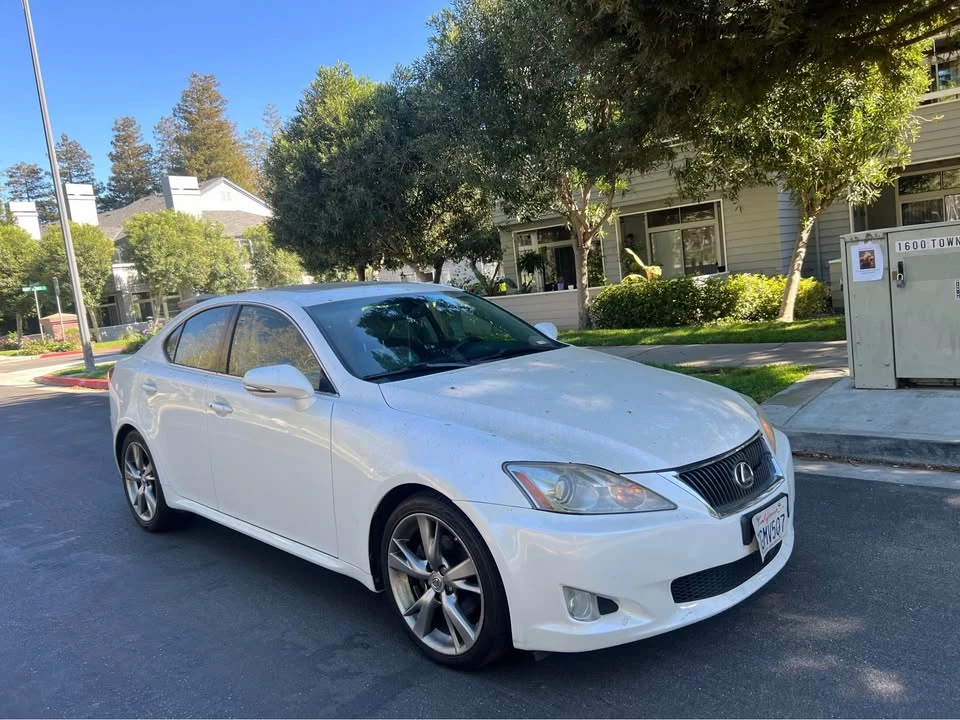 2010 Lexus IS 2nd Gen - Image 4 of 7