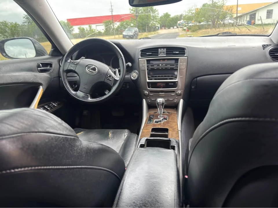 2010 Lexus IS 2nd Gen - Image 6 of 10