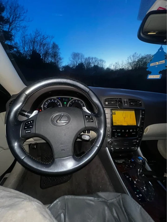 2010 Lexus IS 2nd Gen - Image 14 of 14