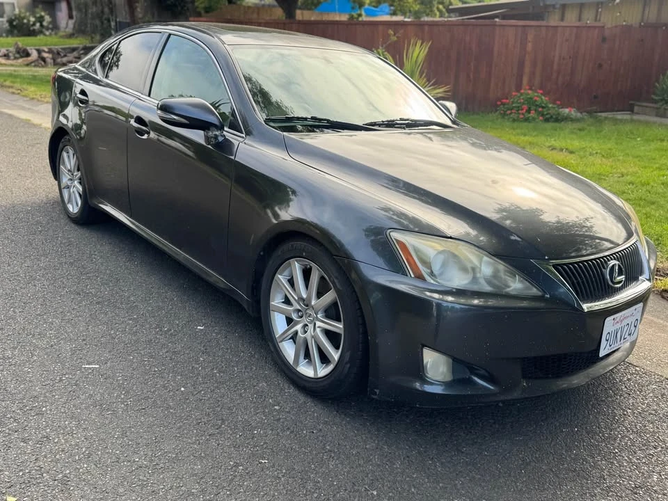 2010 Lexus IS 2nd Gen - Image 7 of 17