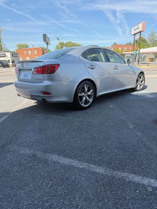 2010 Lexus IS 2nd Gen - Image 6 of 17