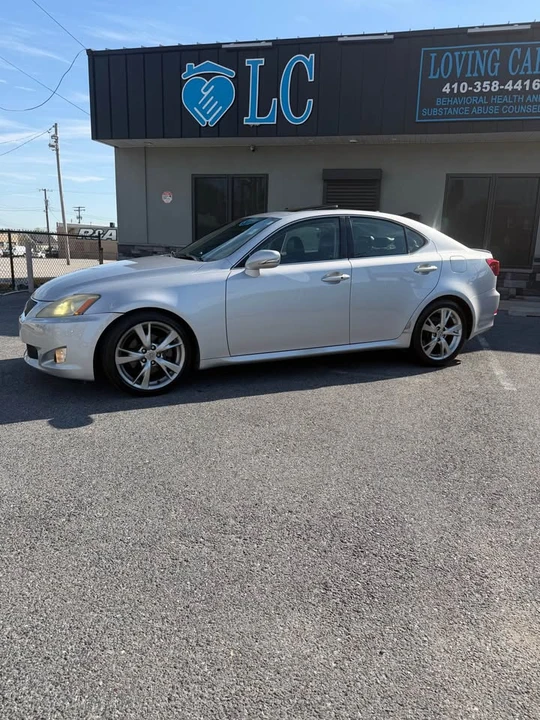 2010 Lexus IS 2nd Gen - Image 10 of 17