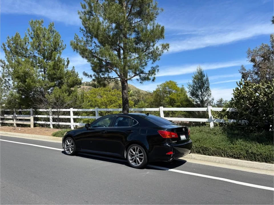 2010 Lexus IS 2nd Gen - Image 2 of 10