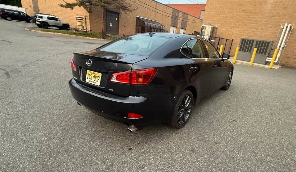 2010 Lexus IS 2nd Gen - Image 4 of 12