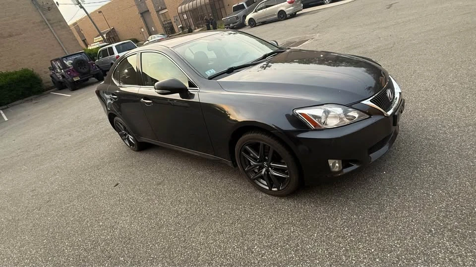 2010 Lexus IS 2nd Gen - Image 5 of 12