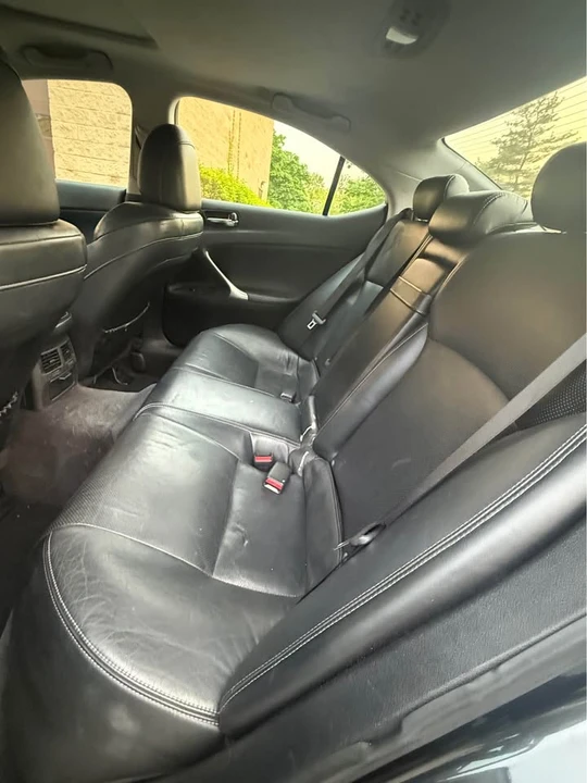 2010 Lexus IS 2nd Gen - Image 6 of 12