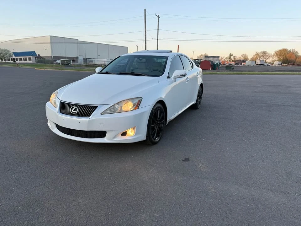 2010 Lexus IS 2nd Gen - Image 4 of 12