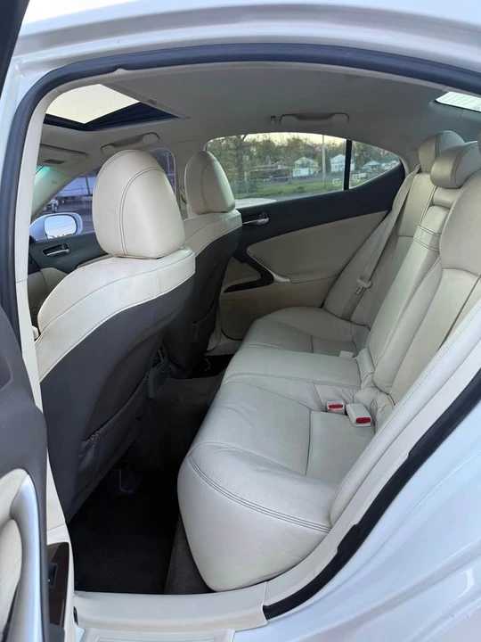 2010 Lexus IS 2nd Gen - Image 7 of 12