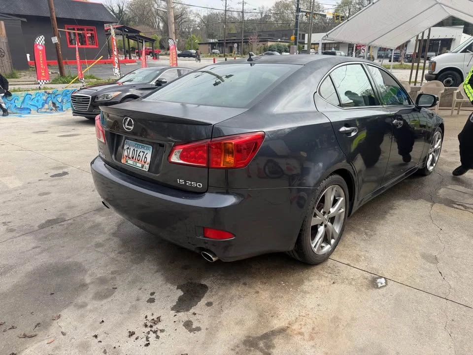 2010 Lexus IS 2nd Gen - Image 4 of 5