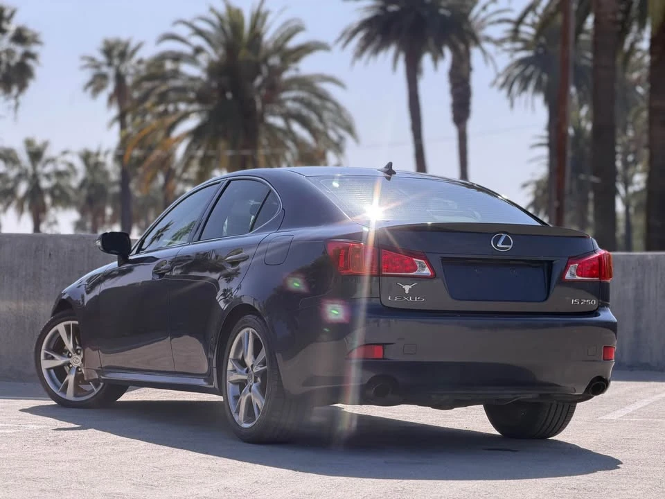 2010 Lexus IS 2nd Gen - Image 19 of 19