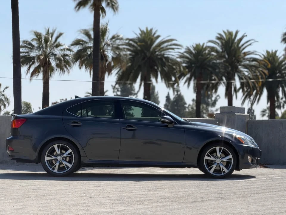 2010 Lexus IS 2nd Gen - Image 13 of 19