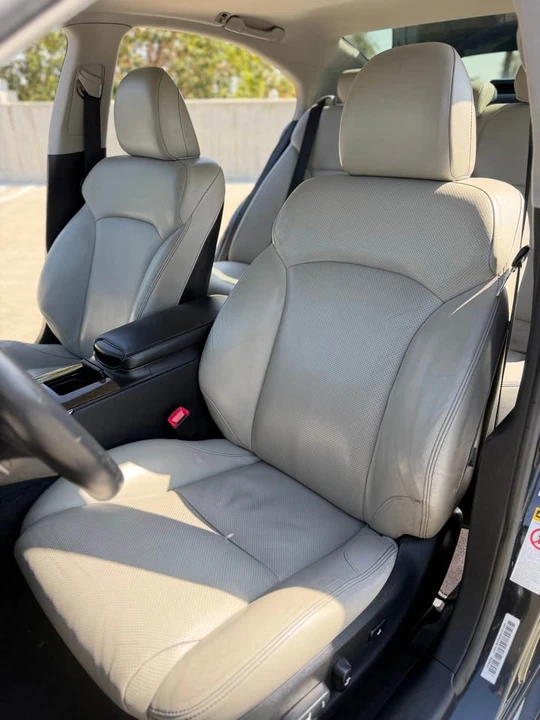 2010 Lexus IS 2nd Gen - Image 11 of 19