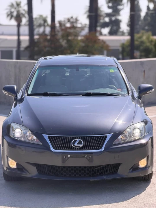 2010 Lexus IS 2nd Gen - Image 2 of 19