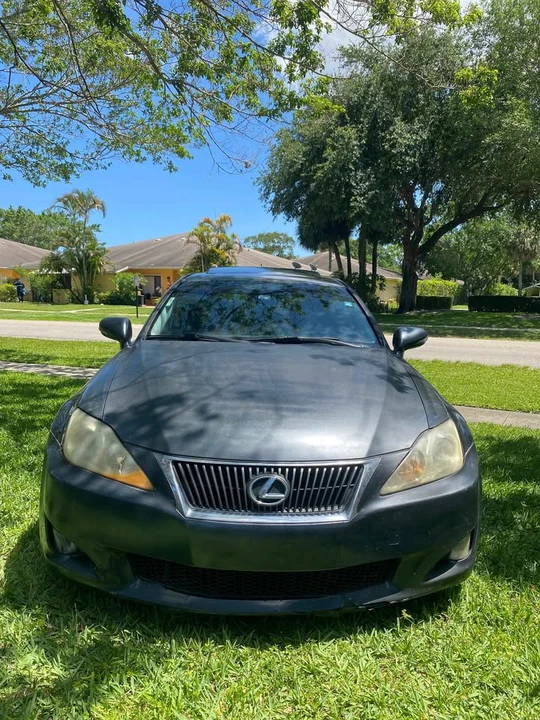 2010 Lexus IS 2nd Gen - Image 6 of 20