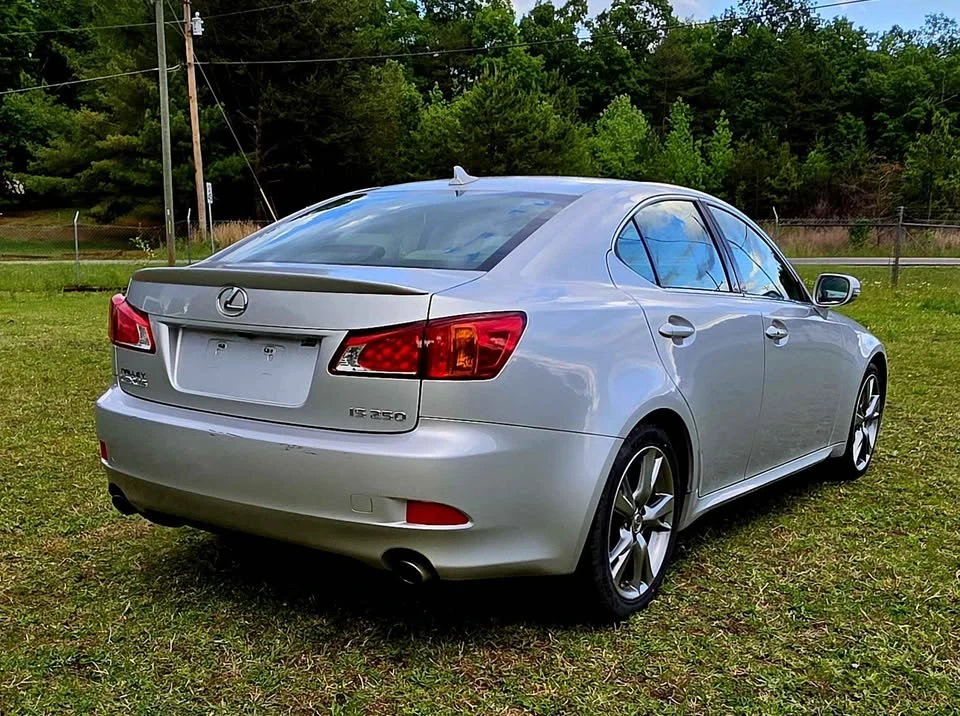 2010 Lexus IS 2nd Gen - Image 4 of 8