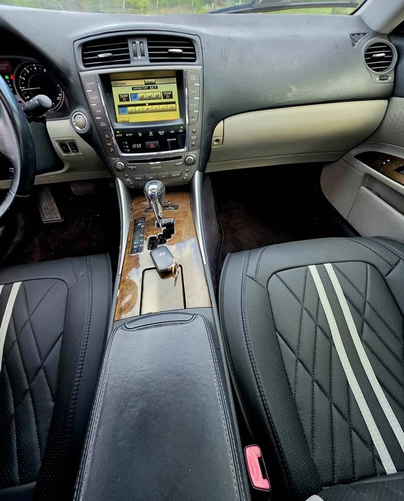 2010 Lexus IS 2nd Gen - Image 8 of 8