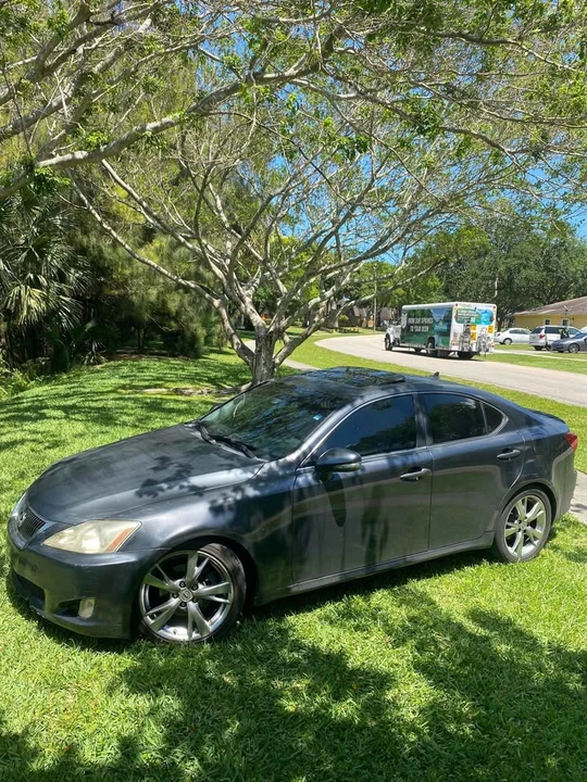 2010 Lexus IS 2nd Gen - Image 4 of 20