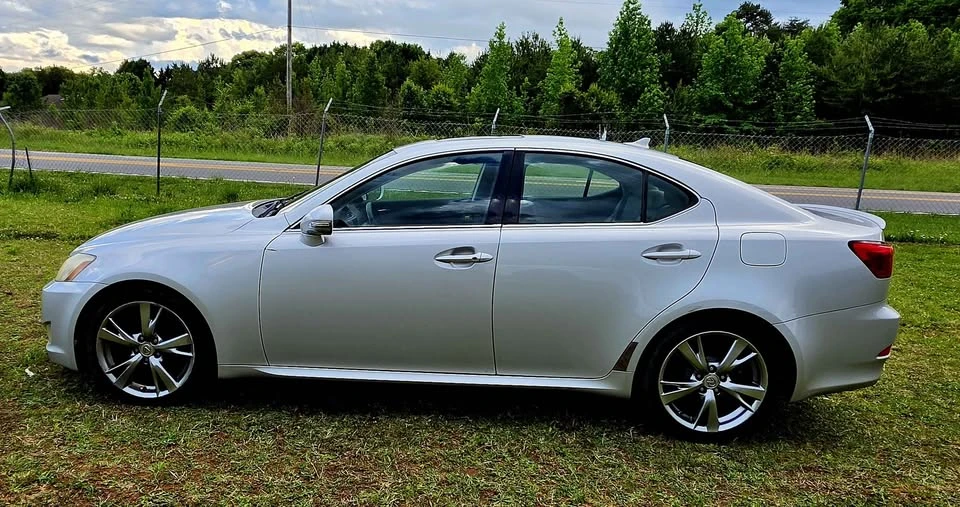 2010 Lexus IS 2nd Gen - Image 3 of 8