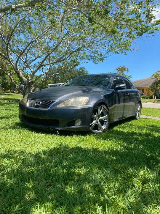 2010 Lexus IS 2nd Gen - Image 7 of 20