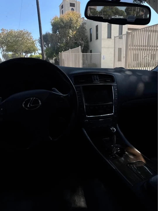 2010 Lexus IS 2nd Gen - Image 17 of 20
