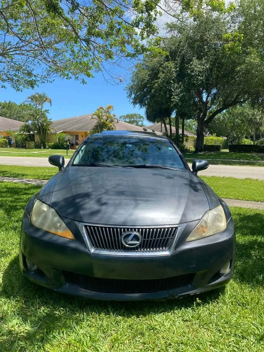 2010 Lexus IS 2nd Gen - Image 4 of 20