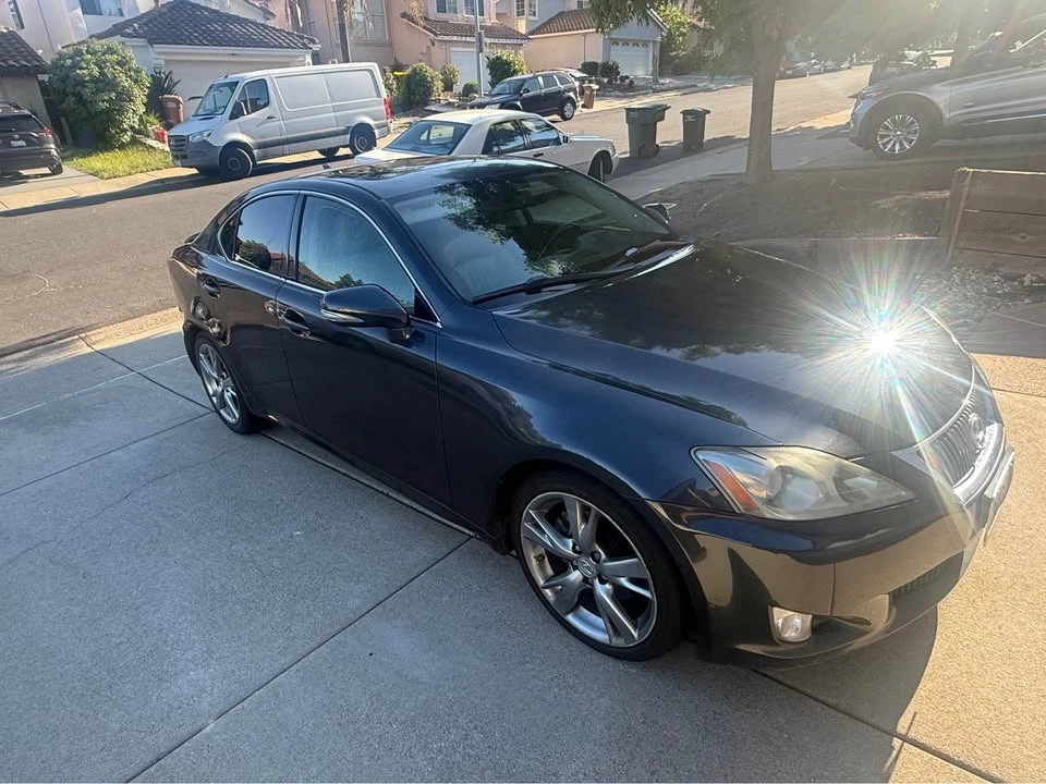 2010 Lexus IS 2nd Gen - Image 3 of 10