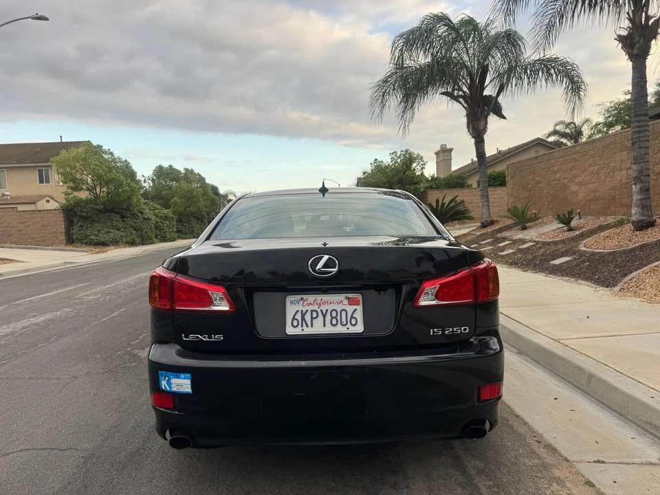 2010 Lexus IS 2nd Gen - Image 5 of 10