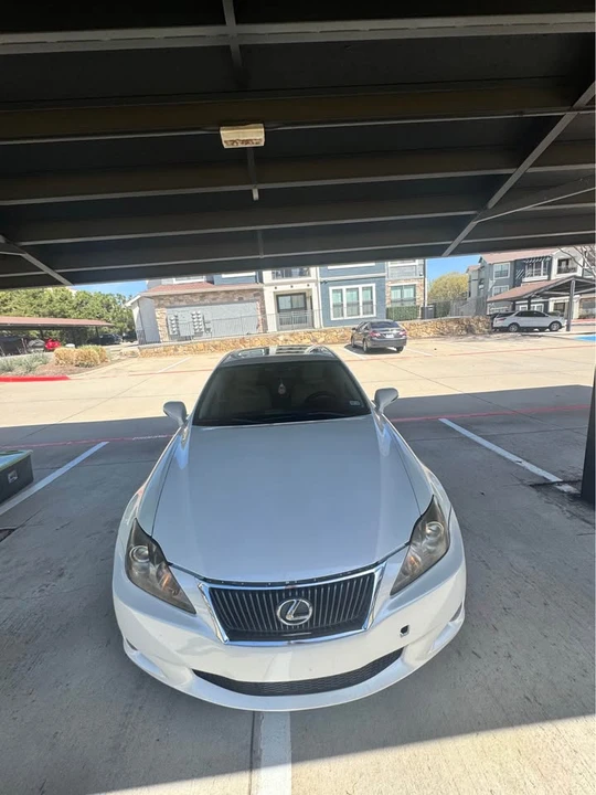2010 Lexus IS 2nd Gen - Image 5 of 12