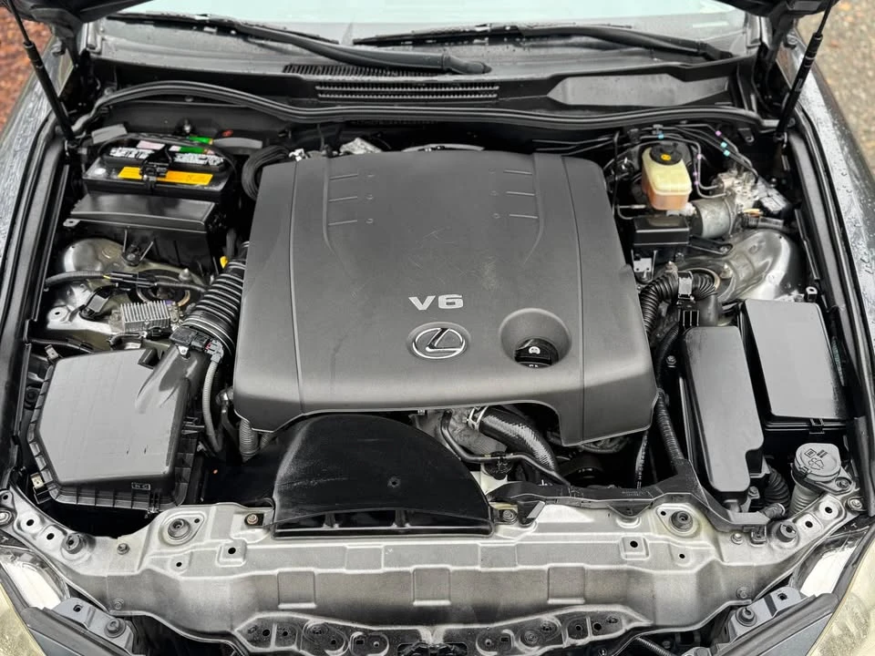 2010 Lexus IS 2nd Gen - Image 17 of 18
