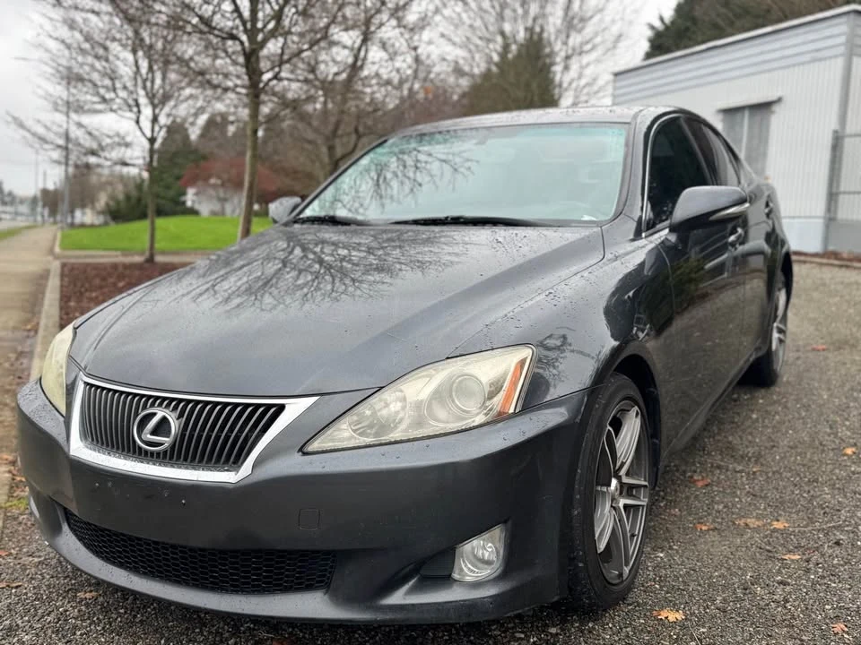 2010 Lexus IS 2nd Gen - Image 8 of 18
