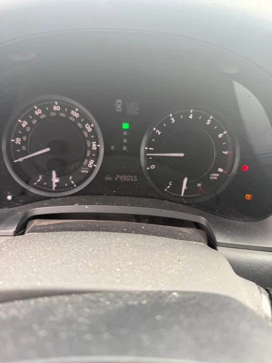 2010 Lexus IS 2nd Gen - Image 5 of 6
