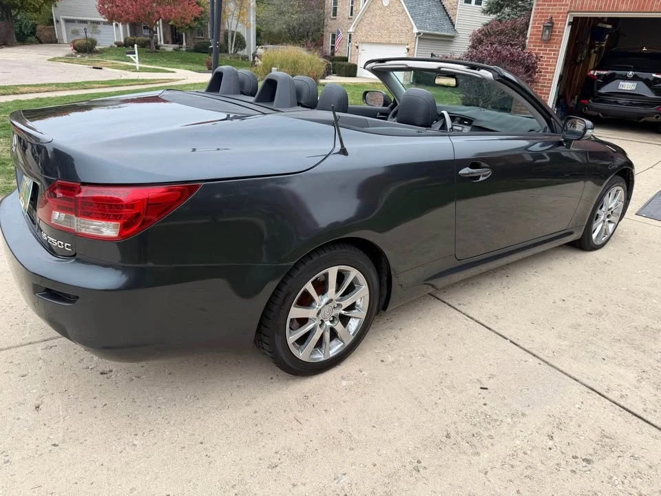 2010 Lexus IS 2nd Gen - Image 4 of 11