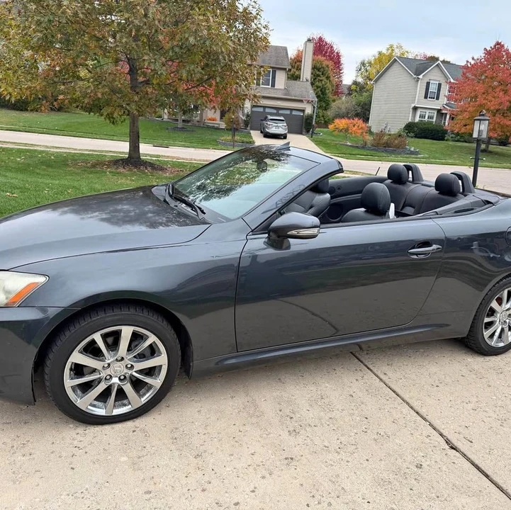 2010 Lexus IS 2nd Gen - Image 2 of 11