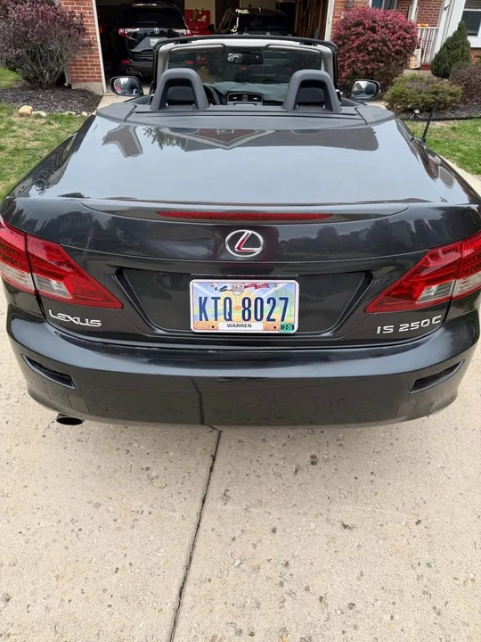2010 Lexus IS 2nd Gen - Image 6 of 11